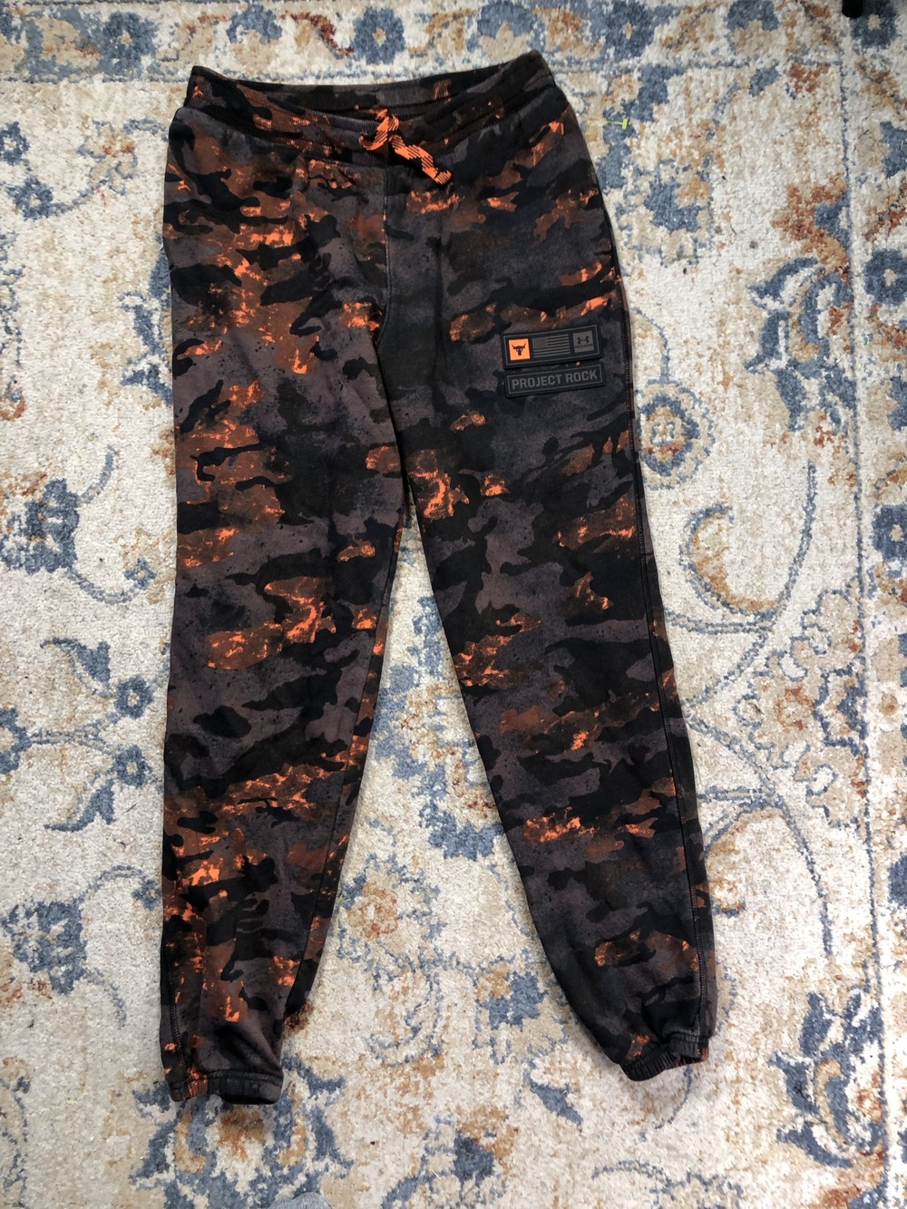 Under Armour Project Rock Jogger Pants Youth XL Black Orange Camo Fleece